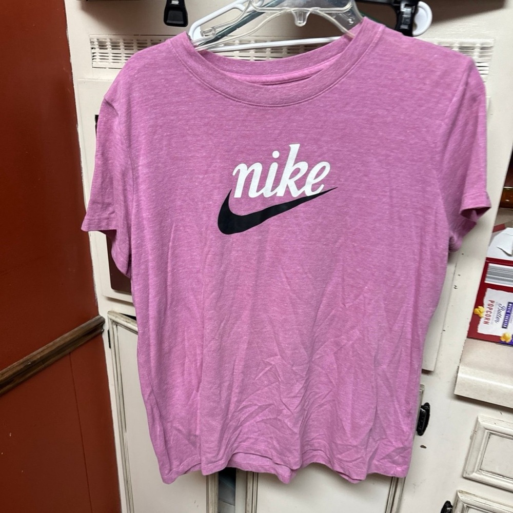 Nike tshirt